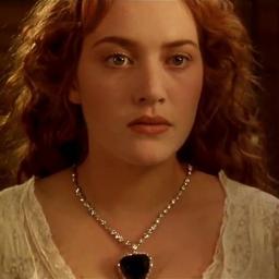 Rose from 2025 titanic necklace