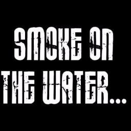 lyrics smoke on the water
