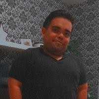 عم اشربك ياكاس ان كنتي مسيحية حبيتك والحب Song Lyrics And Music By رورو حرب حازم الصدير Arranged By Al3akeed On Smule Social Singing App