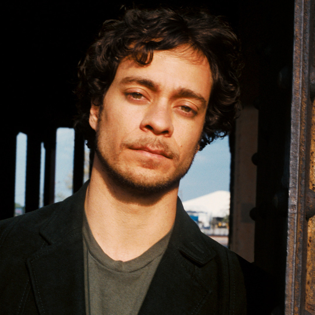 Amos Lee - Colors - m3in99 version by jbnelson63 on Smule: Social
