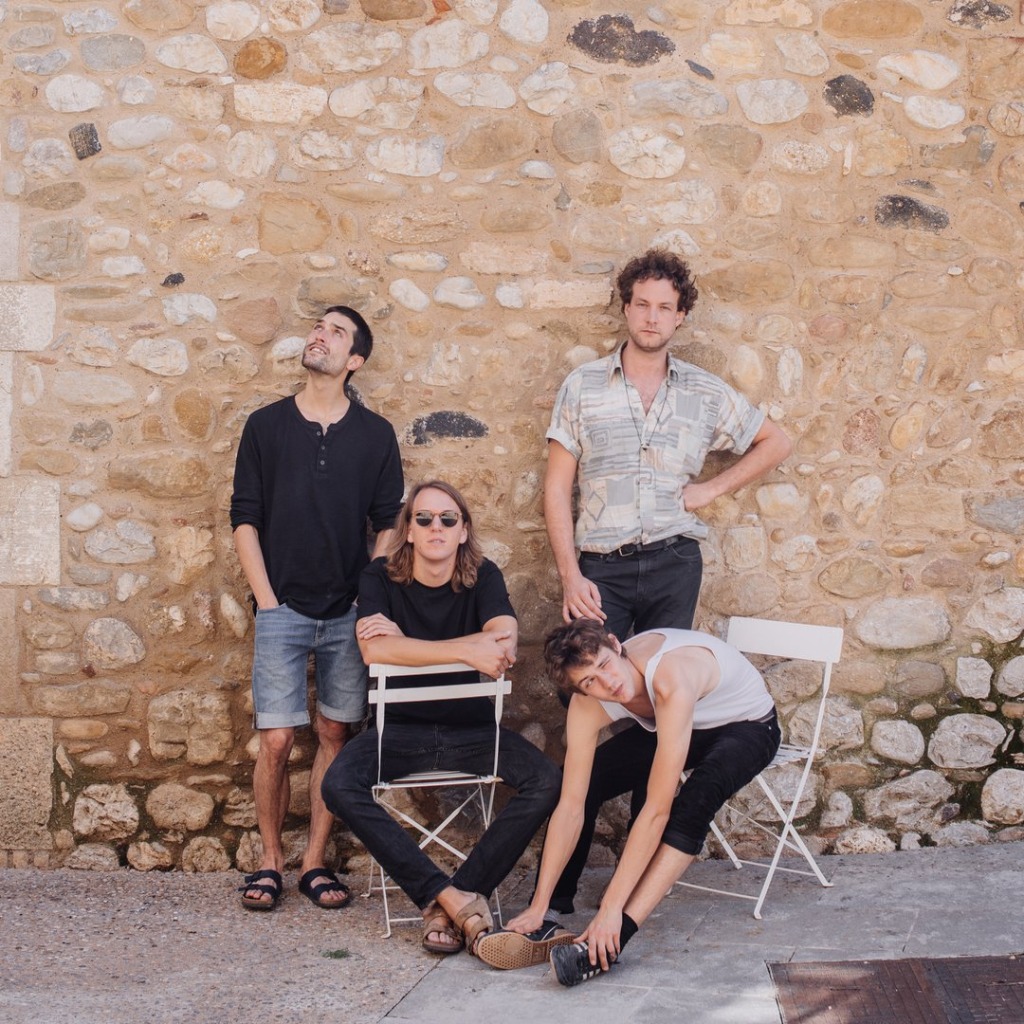 Du Bist Anders Astraco Cover Song Lyrics And Music By Annenmaykantereit Arranged By Astraco On Smule Social Singing App