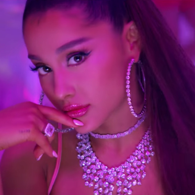 7 ring ariana grande karaoke